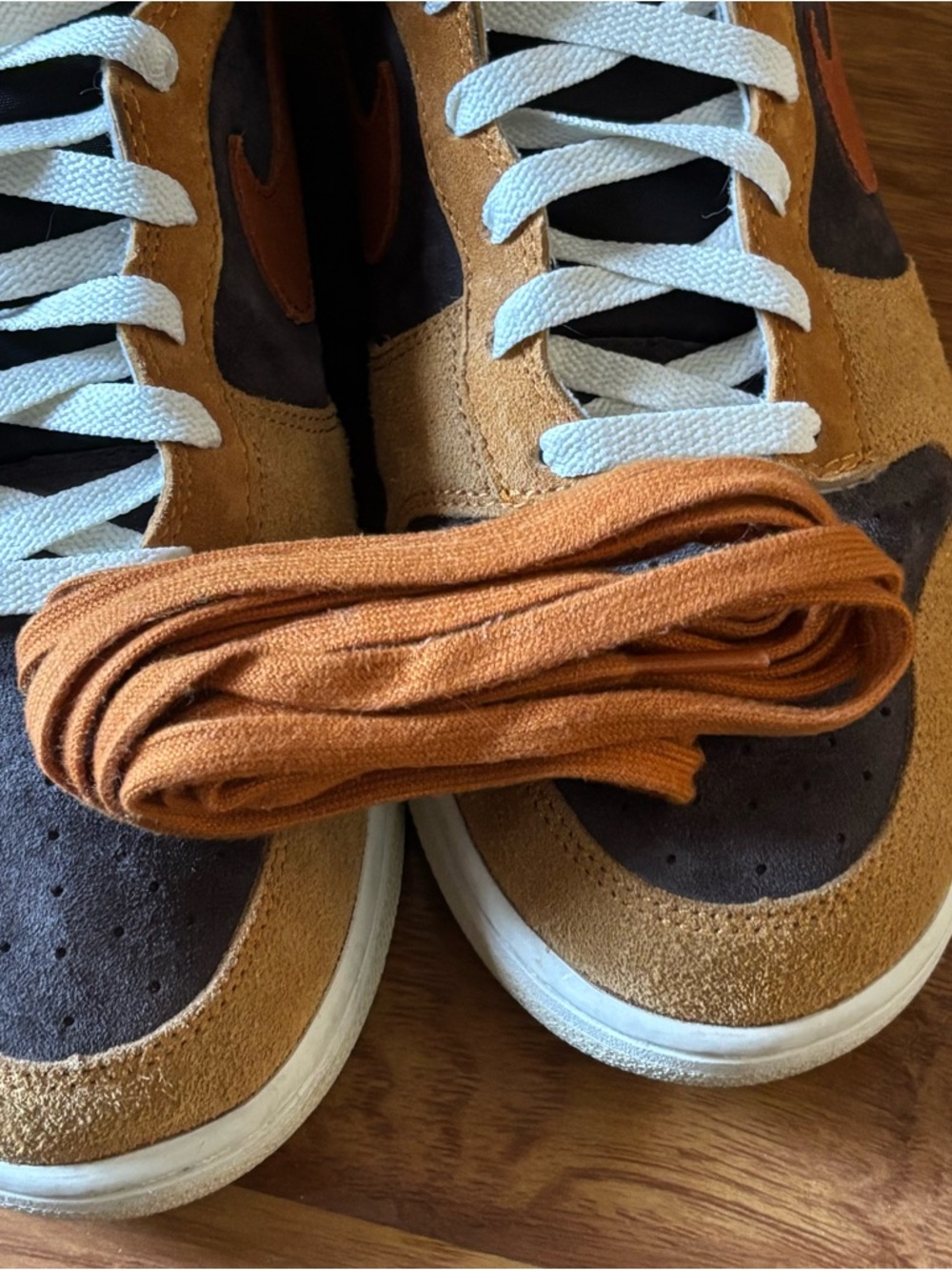 Nike Dunk High Premium 'Dark Curry' - Picture 9 of 9